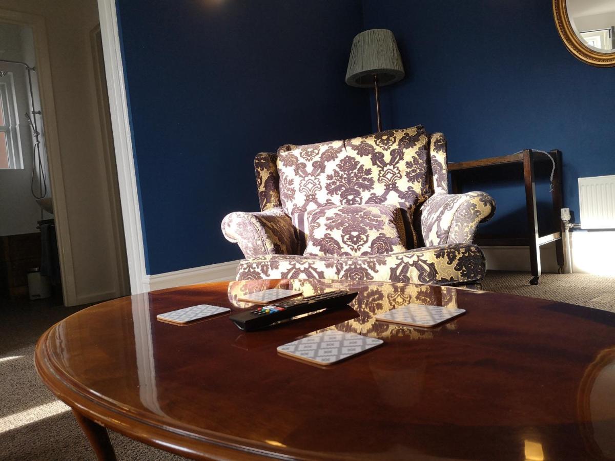 2 Bedroom Apartment At Kent Escapes Short Lets & Serviced Accommodation Kent, Bouverie Escape Folkestone With Wifi Kültér fotó