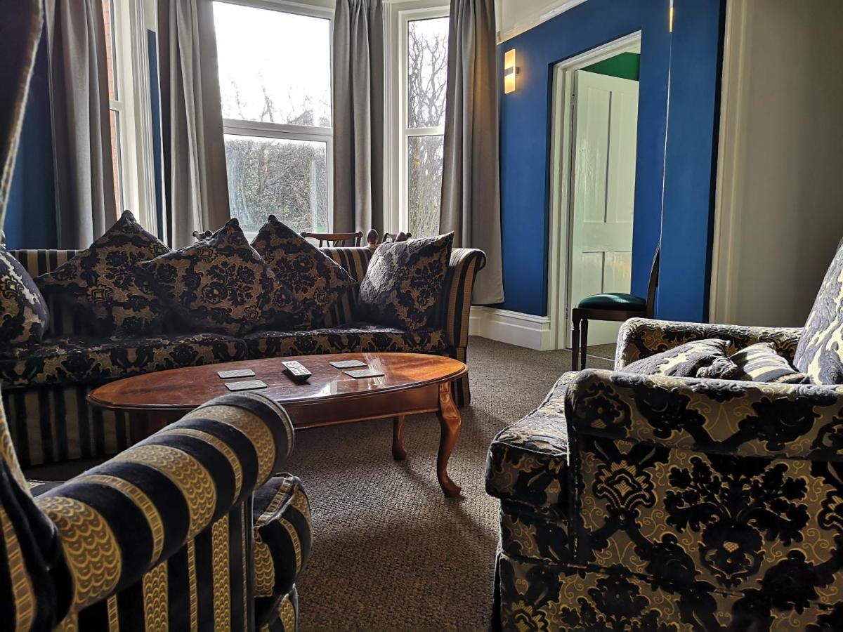 2 Bedroom Apartment At Kent Escapes Short Lets & Serviced Accommodation Kent, Bouverie Escape Folkestone With Wifi Kültér fotó