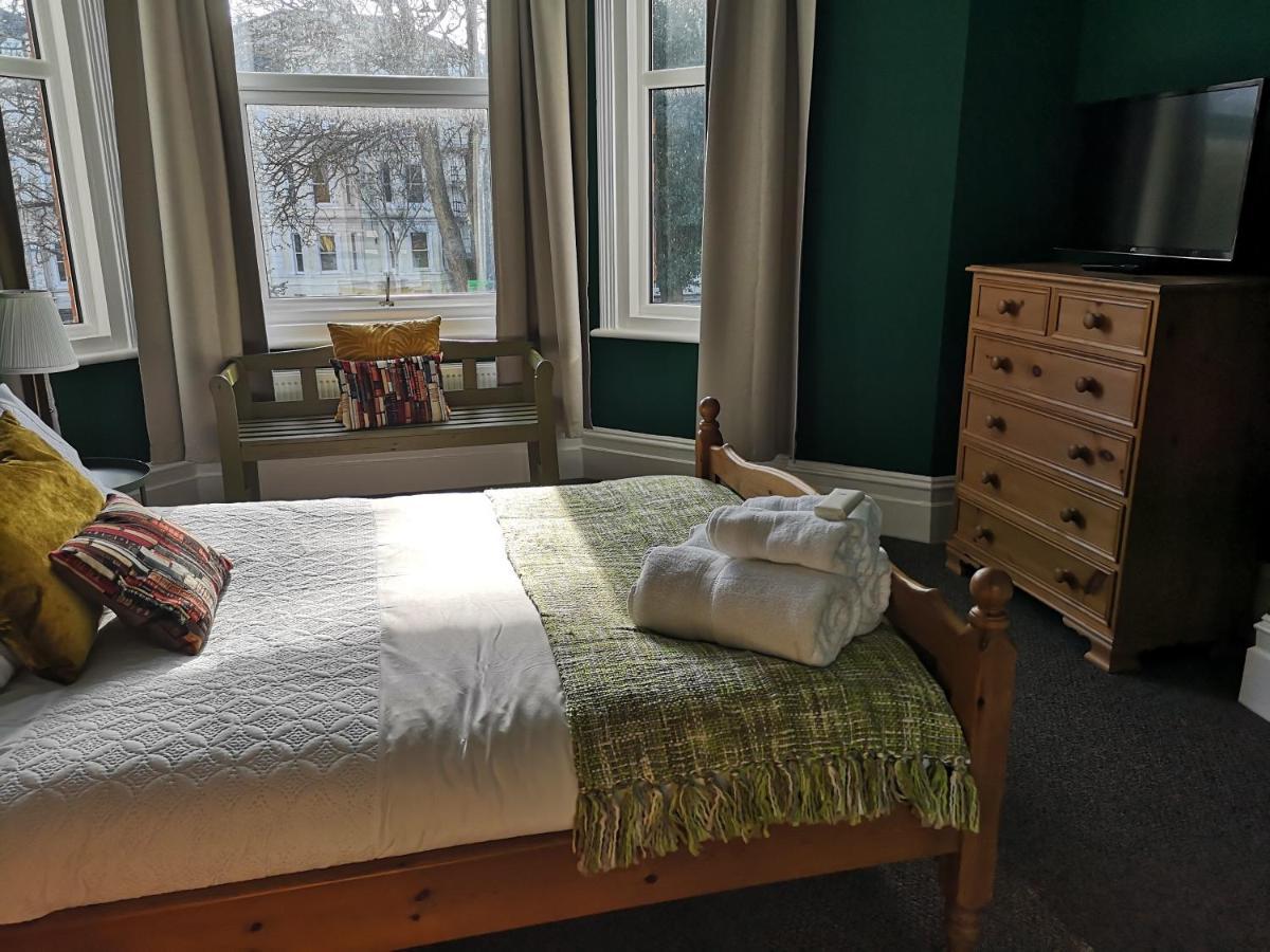 2 Bedroom Apartment At Kent Escapes Short Lets & Serviced Accommodation Kent, Bouverie Escape Folkestone With Wifi Kültér fotó