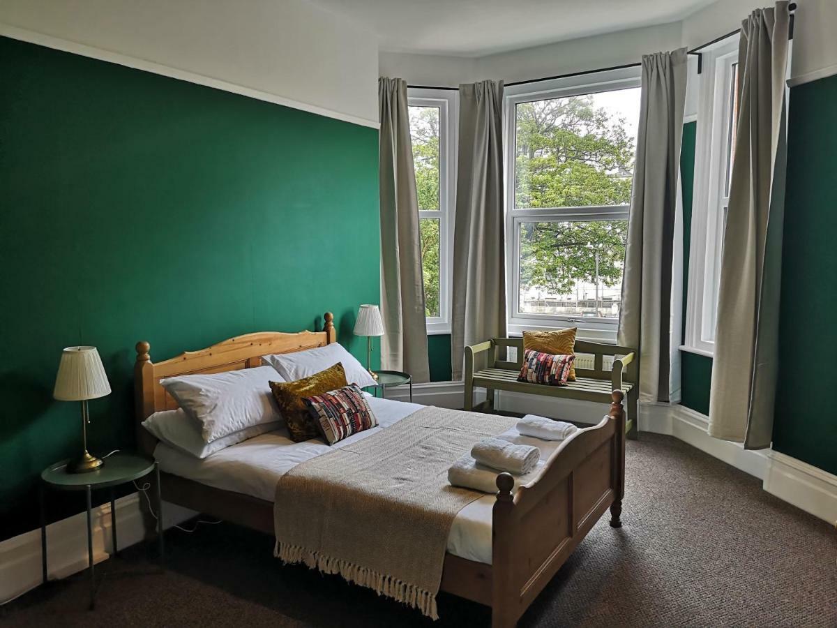 2 Bedroom Apartment At Kent Escapes Short Lets & Serviced Accommodation Kent, Bouverie Escape Folkestone With Wifi Kültér fotó