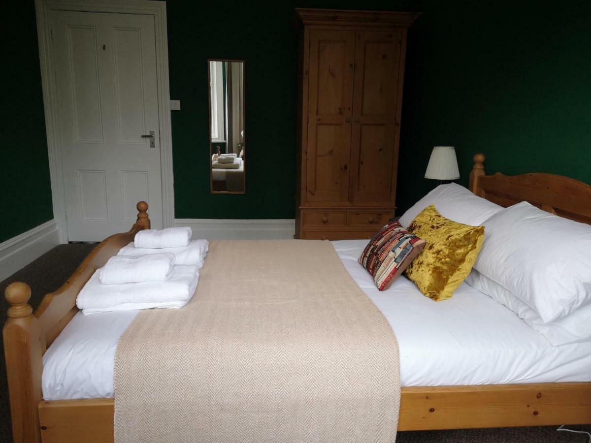 2 Bedroom Apartment At Kent Escapes Short Lets & Serviced Accommodation Kent, Bouverie Escape Folkestone With Wifi Kültér fotó
