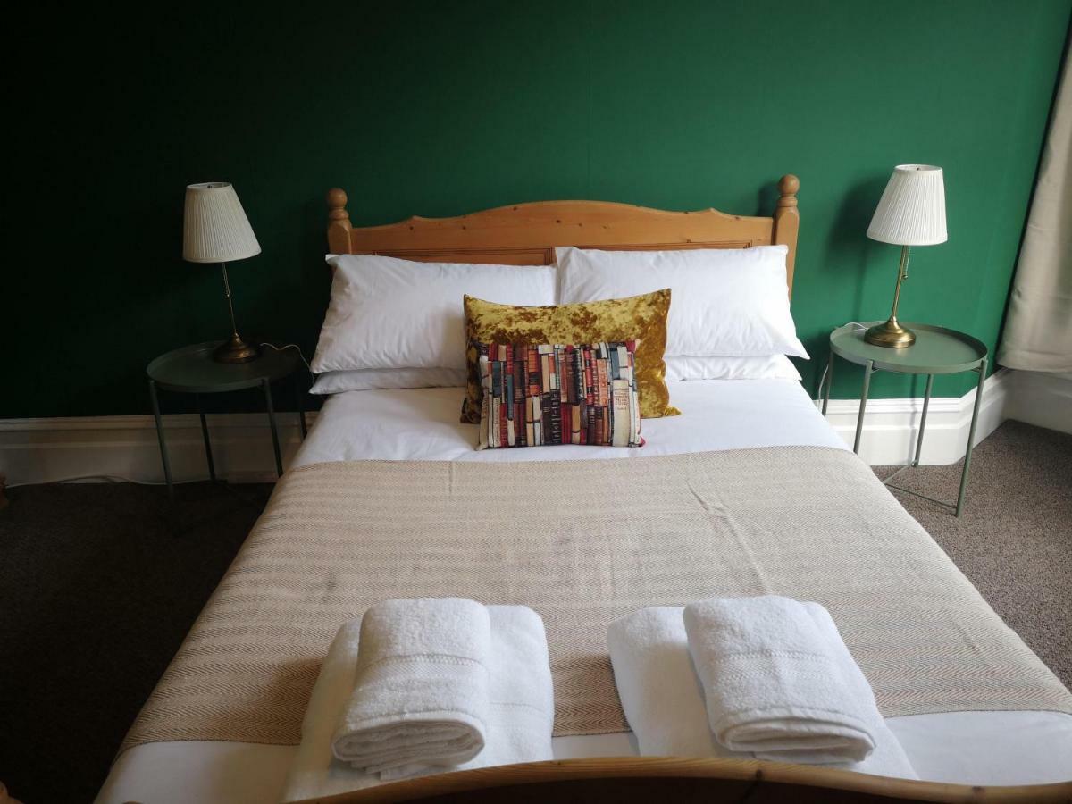2 Bedroom Apartment At Kent Escapes Short Lets & Serviced Accommodation Kent, Bouverie Escape Folkestone With Wifi Kültér fotó